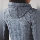 Lululemon  Daily Practice Zip Up Hoodie Jacket Rio Mist Size 4 Photo 6