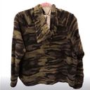 Derek Heart  Camo Sherpa Size: 1XL Photo 1