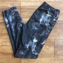 Guess  Sublimated Floral Print Leggings sz S Photo 3