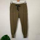 Zyia Unwind Jogger Pant in Olive Green Women's Size Medium Photo 1