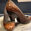 DKNY  Brown & Tan Spool Heels Animal Print SZ 7 Made In Italy 🇮🇹 Heel is 4 inch Photo 2