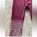 Lululemon  Womens Seamlessly Street Compression Capri Leggings Maroon Ombre Sz 6 Photo 5