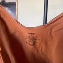 SKIMS NWT  EVERYDAY SCULPT BODYSUIT BRONZE Size M Photo 6