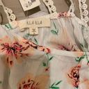 Illa Illa  floral Crop Top NWT Photo 2