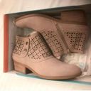 Baretraps NIB  Taupe Garin Suede Ankle Booties with Laser Cutout Design Photo 5