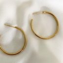 18K Gold Thin 20mm Hoop Earrings Photo 8