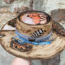 Idyllwind Nwt  Os Fits Most Hand Burned Hat Photo 3