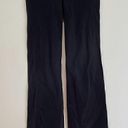 Athleta  Power Up Capri Black Mid Rise Straight Leg Capris Yoga Pants Leggings XS Photo 3