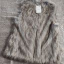 Bershka faux fur vest size M , new with tag Photo 6