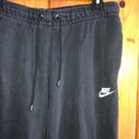 Nike  Sweatpants jogger track pants workout active wear size medium black pants​ Photo 1