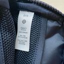 Lululemon Everywhere Belt Bag 1L - True Navy Photo 9