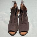 Earth Origins  Ginger Cosmos Suede Peep Toe Wedge Bootie Size 6B B48 Photo 3