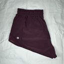 Lululemon Hotty Hot Short 2.5” Photo 2