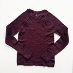 Athleta NWT  Seamless Crewneck Long Sleeve Top size medium Photo 6