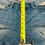 Mudd Y2K- - Destroyed Mid-Rise Light Wash Capri Jeans- Size 5 (Juniors) Photo 6