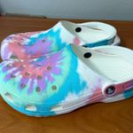 Crocs  Classic Tie Dye Clog Slip On‎ Shoe Water Rubber Graphic Multicolor Pastel Photo 0