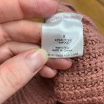 Romeo + Juliet Couture  Knit Sweater Womens Size Small Cropped‎ Raw Hem Long Pink Photo 4