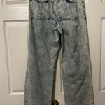 Cali 1850 Embroidered Daisy Jeans Photo 1