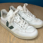 VEJA  Women’s V-12 White Green Leather Sneakers Lace Up Causal Shoes Size 6 Photo 0