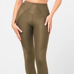 Good American  Angled Rib Legging In Sea Turtle Photo 0