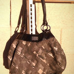 Vera Wang FINAL MARKDOWN SIMPLYVERA  Handbag Photo 0