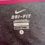 Nike Women’s Legend Dri-Fit Gray/Dark Pink Capri Yoga Pants/Leggings Photo 2