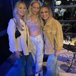 Universal Threads White Mom Jeans Photo 5