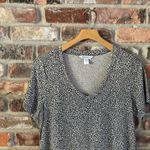 Athleta  Printed Scoop Neck V Neck T-shirt, L Photo 2