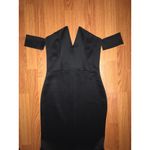 Plunge off the shoulder high Photo 4