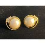 VTG Monet Earrings Clip On Gold Tone Faux Pearl Rhinestones Coquette Prom Formal Photo 1
