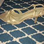 Karen Scott  heels Photo 1