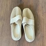 Women canvas lady walking shoes size 9 in beige new Photo 4