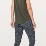 Lululemon  Love Tee Olive - 6 Photo 1
