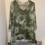 C’EST LA VIE BRAND GREEN TIE DYE ASYMMETRICAL HEMLINE SIZE LARGE
SUPER SOFT💚 Photo 0