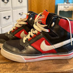 Nike  Delta Force High Tops. Size 7. Grey and coral and white. Photo 0