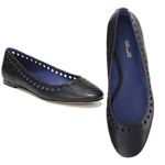 Diane Von Furstenberg  Corolla Flats Black Leather Perforated Scallop Trim Sz 7.5 Photo 1
