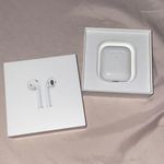 Apple AirPods Photo 0