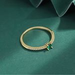 Sterling Silver NIB - Green Stone Gold Tone  Ring. Photo 4