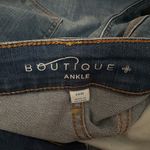 Boutique Ankle Cropped Jeans Womens Plus Size 24W Blue Stretch Rolled Light Wash Photo 6