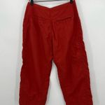 Mountain Hardwear  100% nylon orange outdoor active cropped zip pocket pants 6 Photo 2