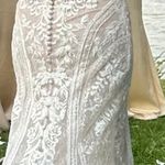Allure Bridal Wedding Dress Size 00 Photo 2