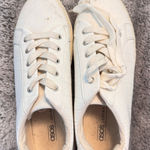 ASOS Textured White Lace-Up Sneakers Photo 0