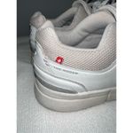 On Cloud The Roger Advantage Womens Size 8.5 White Leather Sneakers Photo 4