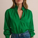 A SHIRT THING Kelly Green Ruffle Neck‎ Long Sleeve Top Size XS Photo 0