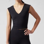 Athleta  women’s vita freev cropped tee black Photo 0