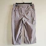 LLBEAN KNEE HIGH CARGO‎ SHORTS WOMENS SIZE 10 REG BEIGE ATHLETIC HIKING RUNNING Tan Photo 2