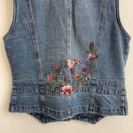 Department Of Peace Western Light Wash Denim Embroidered Floral V Neck Sleeveless Button Up Vest Top Photo 7