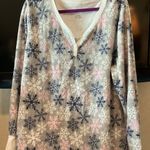 Nautica  fleece top. Snowflake print. P2P 27”length 29” SIZE XXL Photo 0
