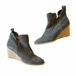 Blondo  Irving Gray Suede‎ Waterproof Ankle Boot Women’s Size 10 Winter Cozy Warm Photo 0