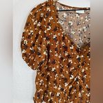 Abound Nordstrom  Smock Front Peplum Top in Brown Floral size Medium Photo 2